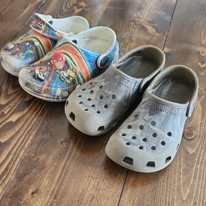 CROCS Kids Multicolor and Gray Clogs